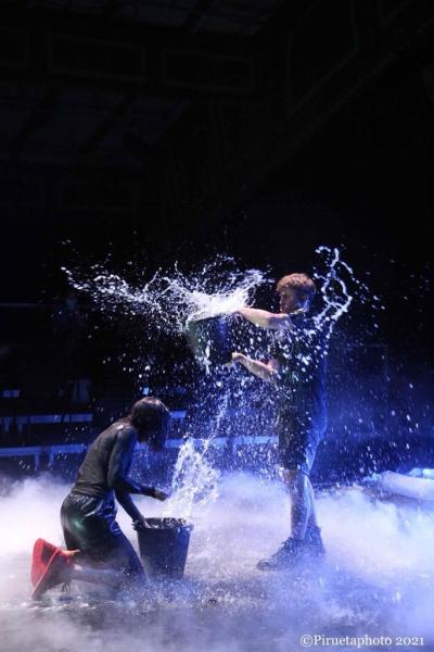 FENOMEN, by QUIM GIRON i MOON RIBAS, 210703